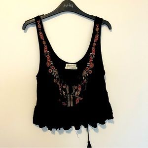 Urban Outfitters. Medium